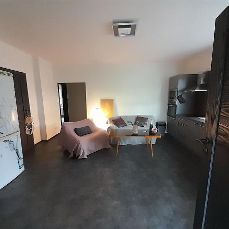 Apartman Devade Se Dvema Loznicemi A Wifi Pripojenim Trutnov Bagian luar foto